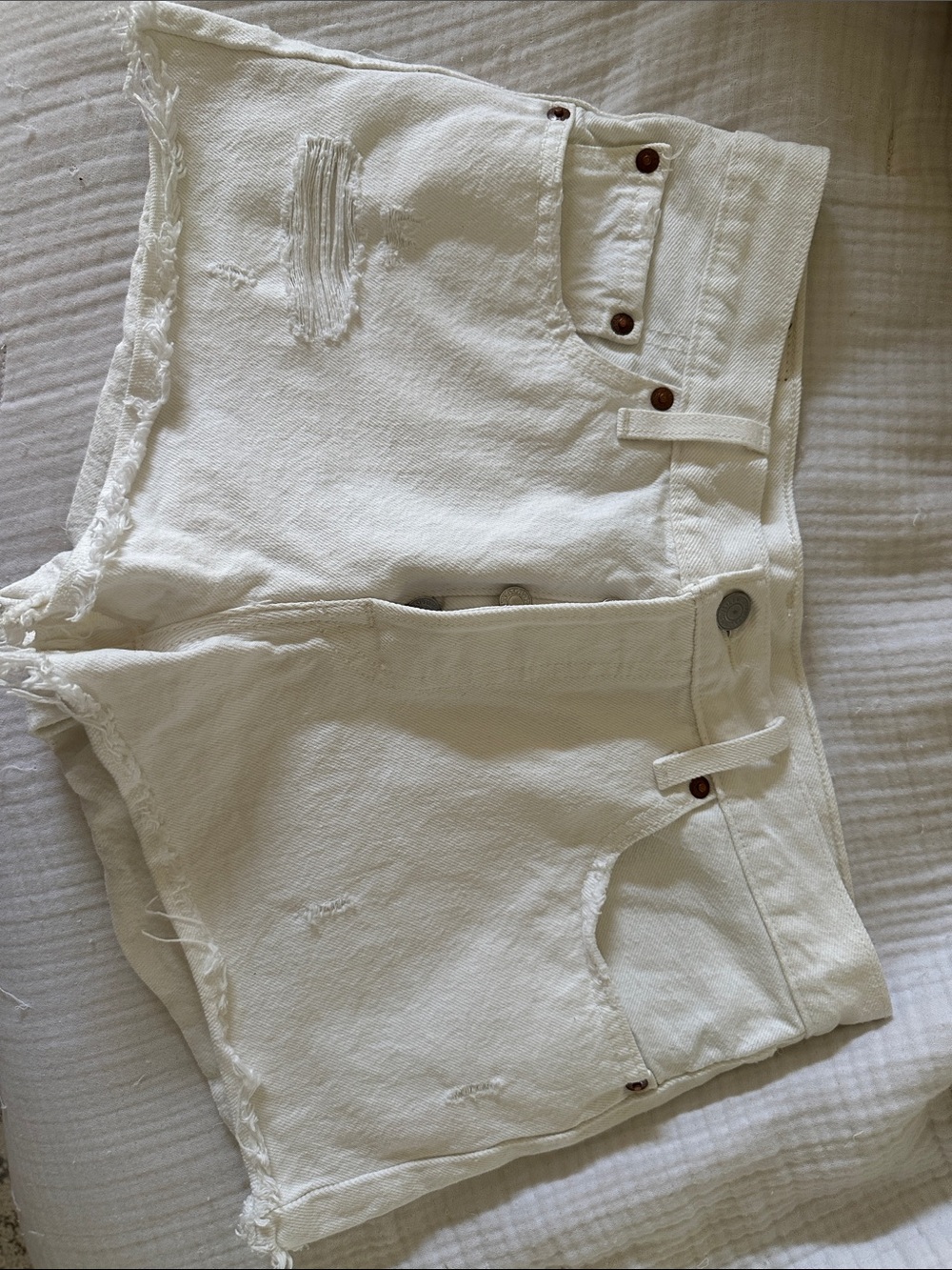 Levi’s 501 cutoff shorts
